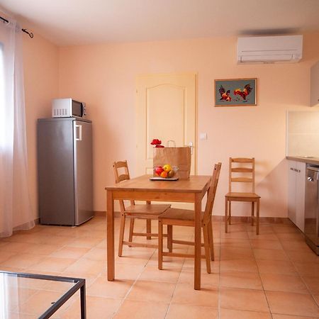 Gites Et Roulottes Au Domaine De La Trille Sainte-Foi Room photo